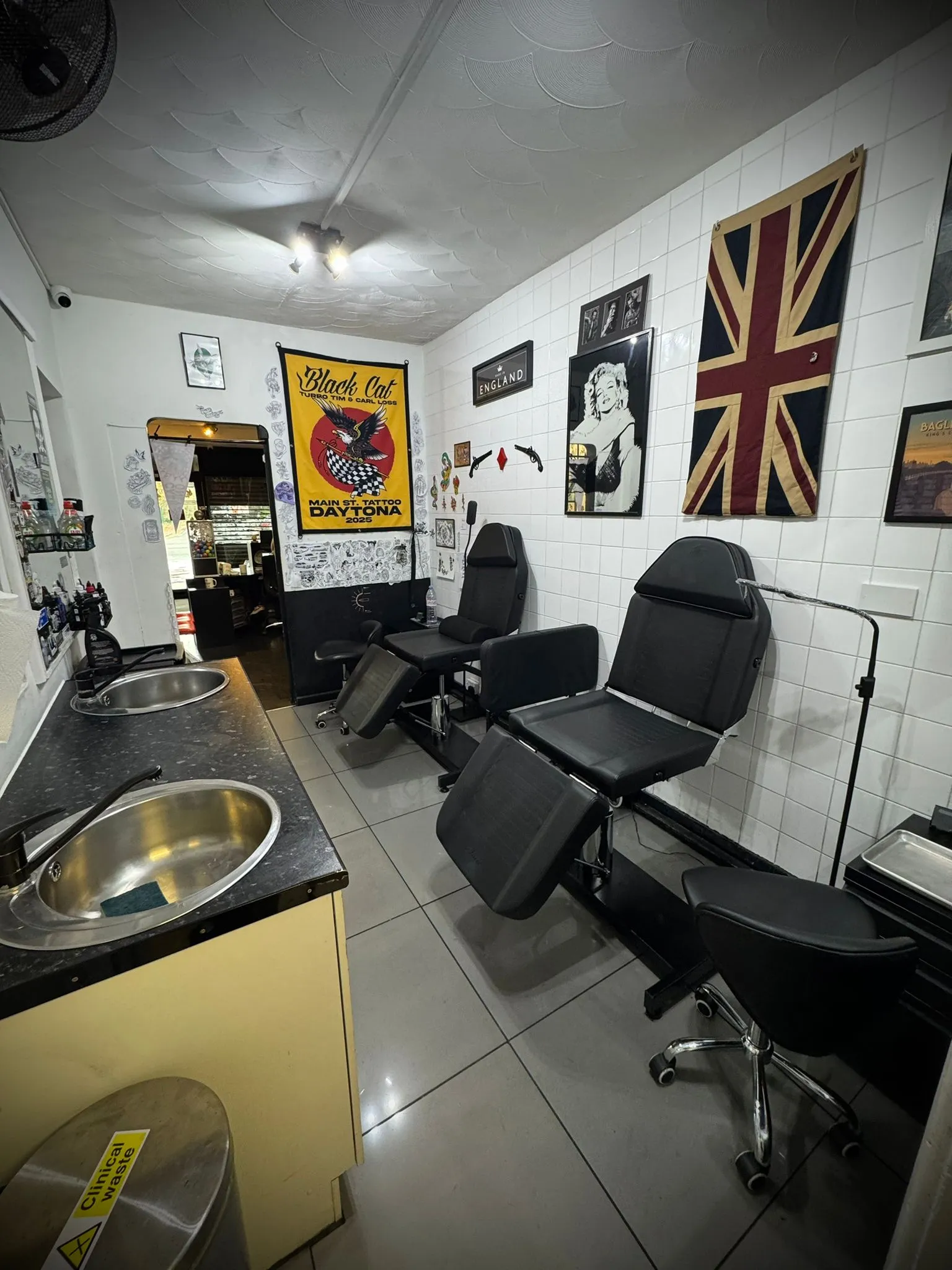 Shop Image 4